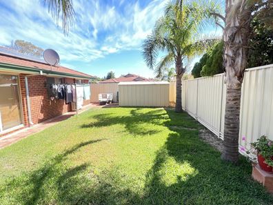 6 Dunlowe Loop, Warnbro WA 6169