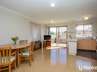 8/6 Auric Place, Maddington WA 6109