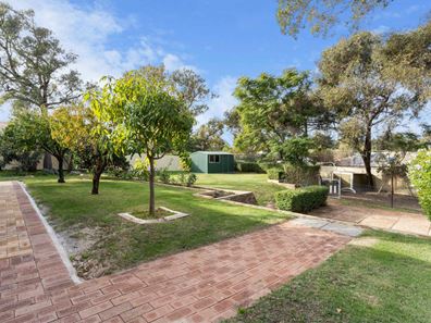 60 Gladys Road, Lesmurdie WA 6076