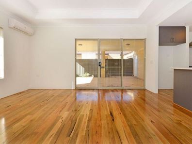 9 Koroit Way, Aveley WA 6069
