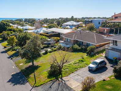 10 Tamala  Road, City Beach WA 6015