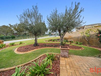 8 McNess Court, Noranda WA 6062