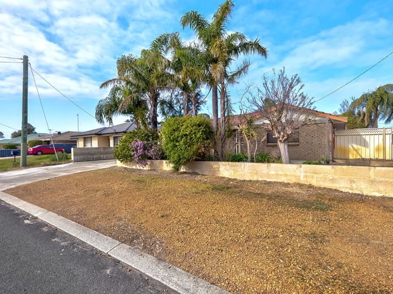 30 Payton Way, Usher