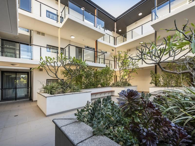 6/1 Bourke Street, North Perth