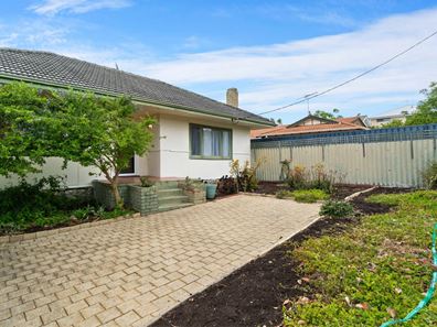 116A Grand Promenade, Doubleview WA 6018