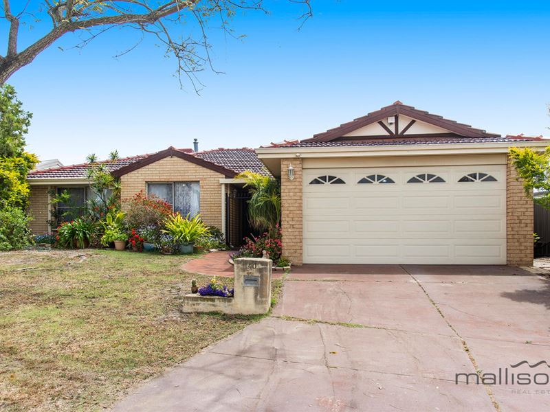 30 Mandala Crescent, Bateman