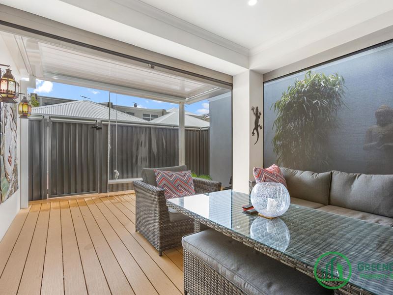 18 Flourish Loop, Atwell