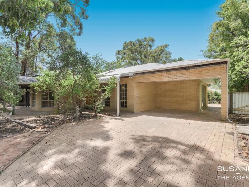 5 Waljerin Road, Gooseberry Hill WA 6076