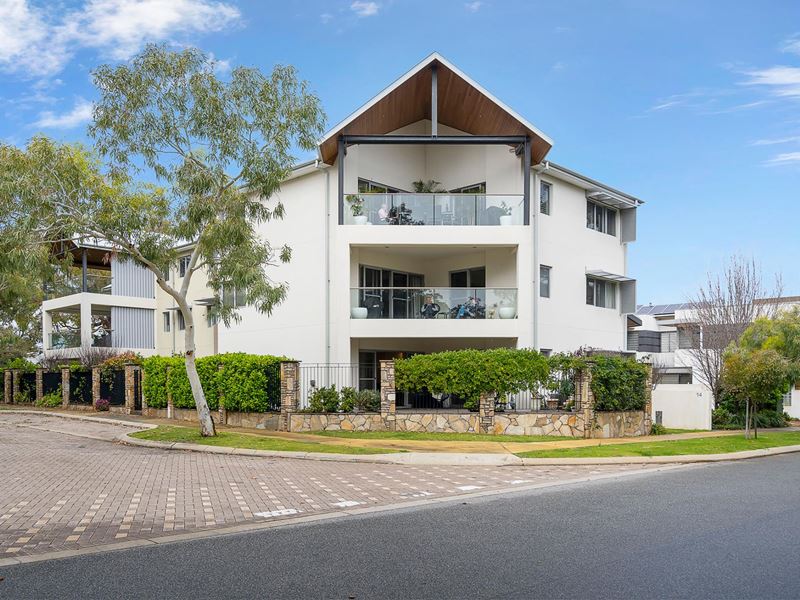 4/14 Coneflower Corner, Churchlands