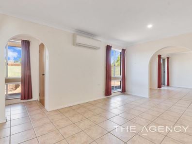 21 Livingstone Way, Padbury WA 6025