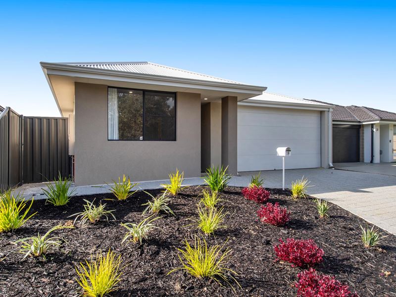 19 Mazeppa Drive, Dudley Park WA 6210