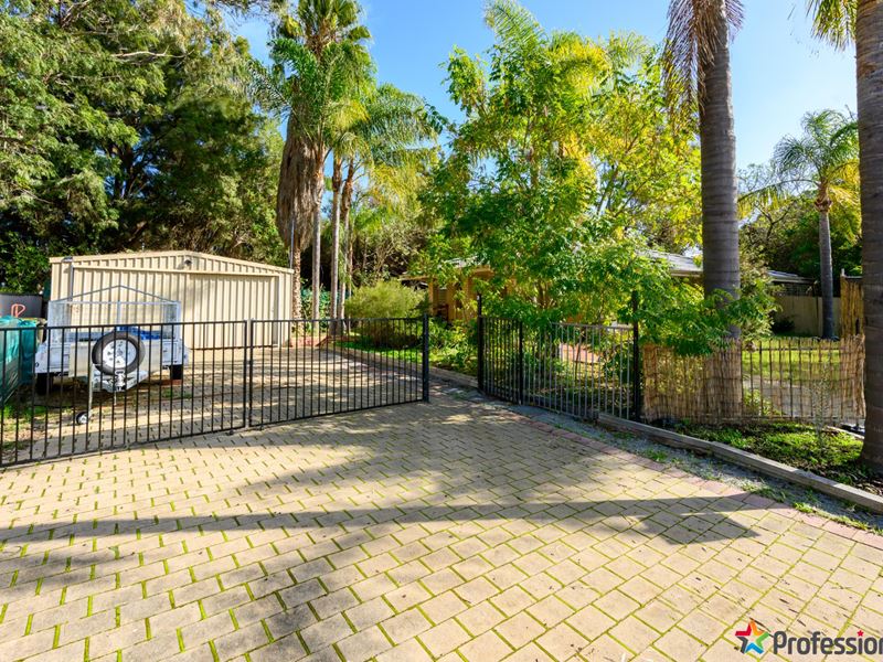 3 Portsea Court, Meadow Springs