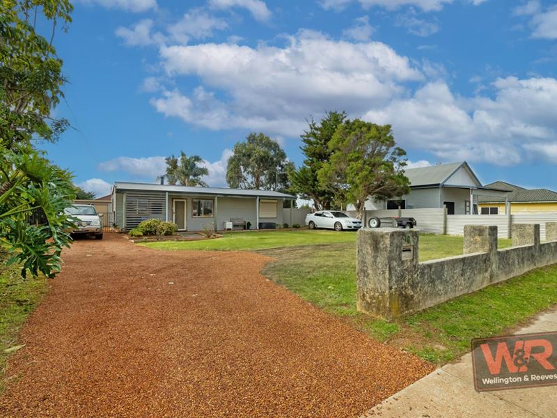 76 South Coast Highway, Orana