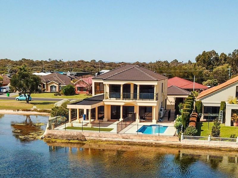 16 Pickworth Retreat, Pelican Point