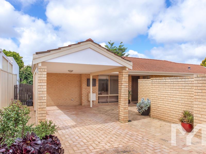 4/76 Waddell Road, Bicton WA 6157