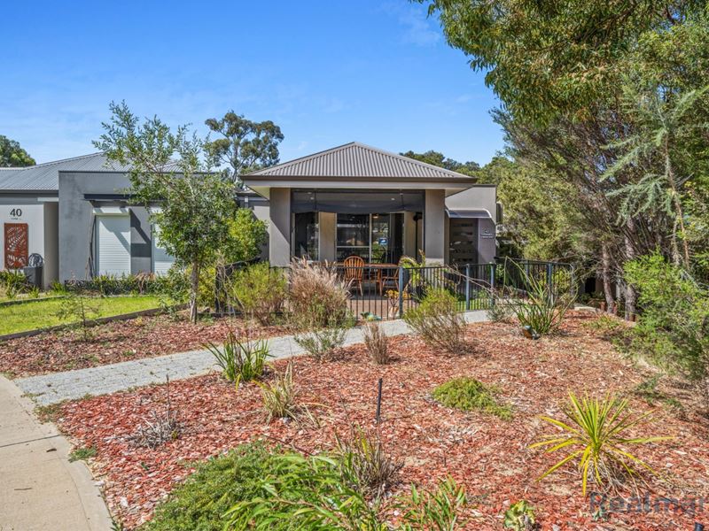 42 Thornbill Crescent, Coodanup WA 6210