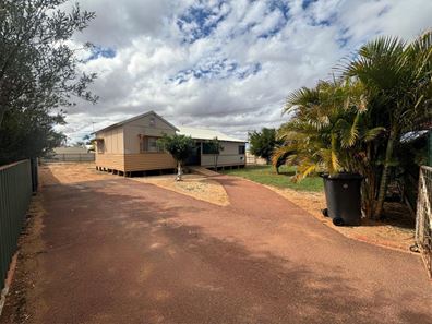 7 Carey Street, South Carnarvon WA 6701