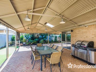 12 Kintyre Place, Kingsley WA 6026