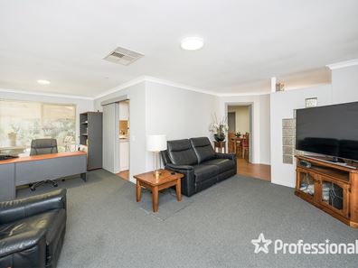 12 Kintyre Place, Kingsley WA 6026