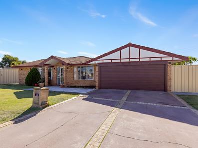 14 Magenta Close, Thornlie WA 6108