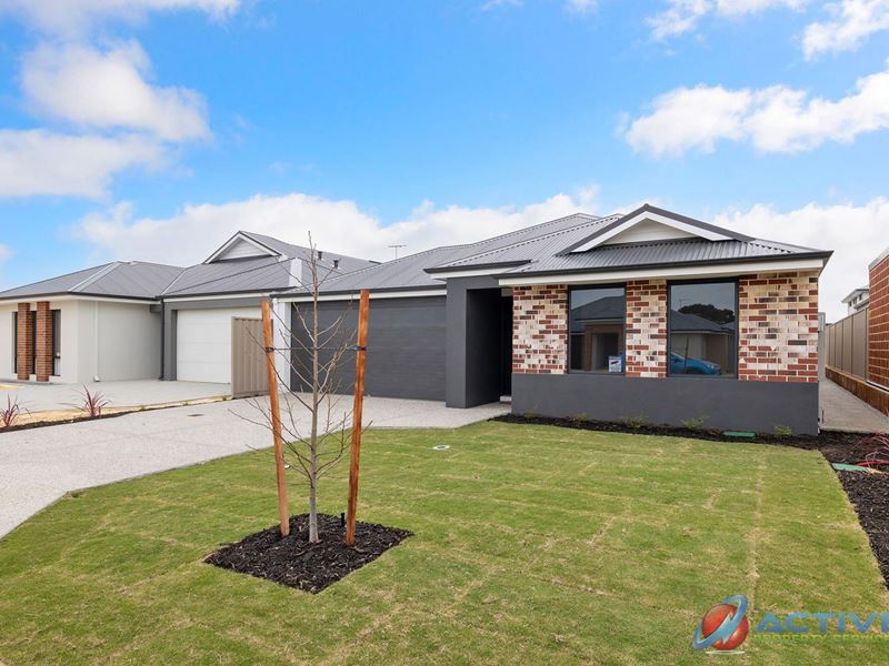 132 Crimson Boulevard, Forrestfield WA 6058