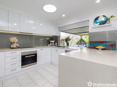 25 Patrick Way, Huntingdale WA 6110