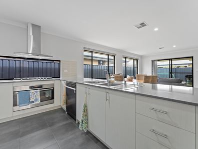 16 Japoon Vista, Baldivis WA 6171