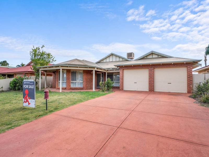 18 Geoffrey Stokes Parade, Kalgoorlie