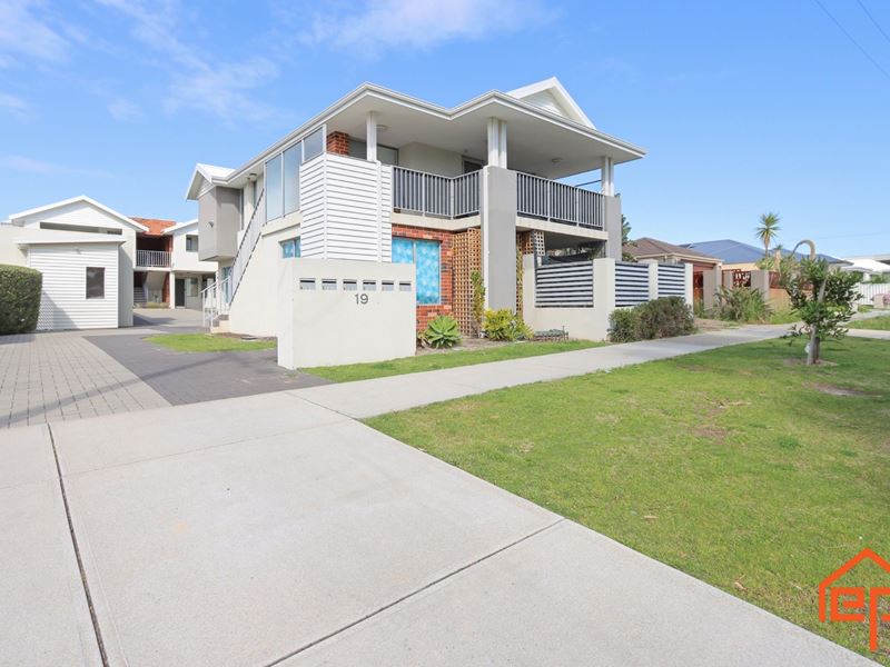 4/19 Stainer Street, Willagee WA 6156