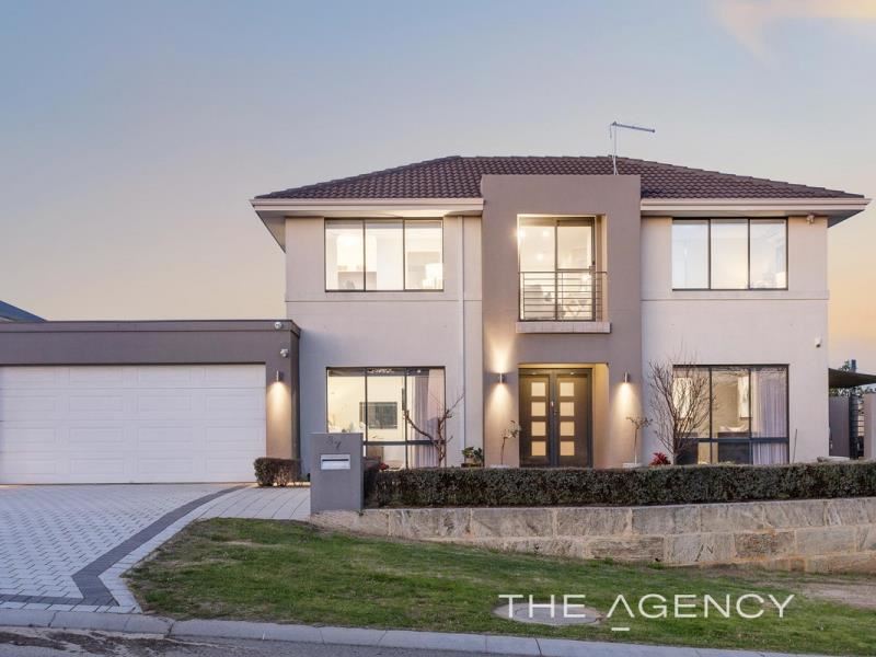 37 Fineview Crescent, Carramar