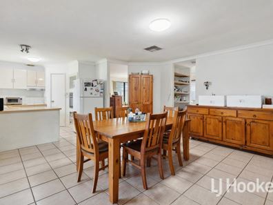 8 Oakover Turn, Greenfields WA 6210