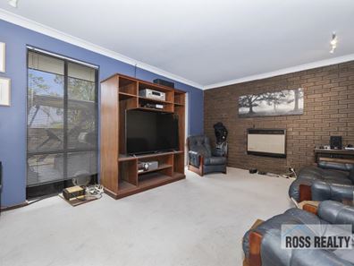 14 Rokebury Way, Morley WA 6062