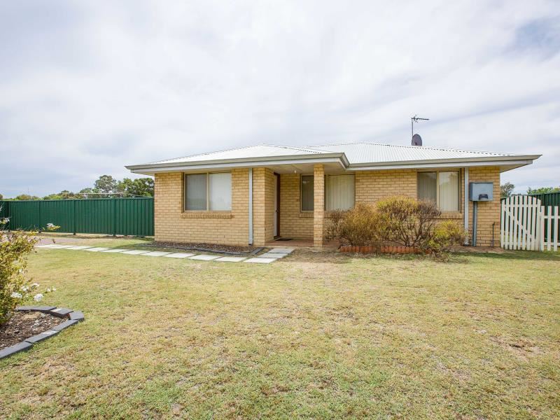 7 Properjohn Road, Capel WA 6271