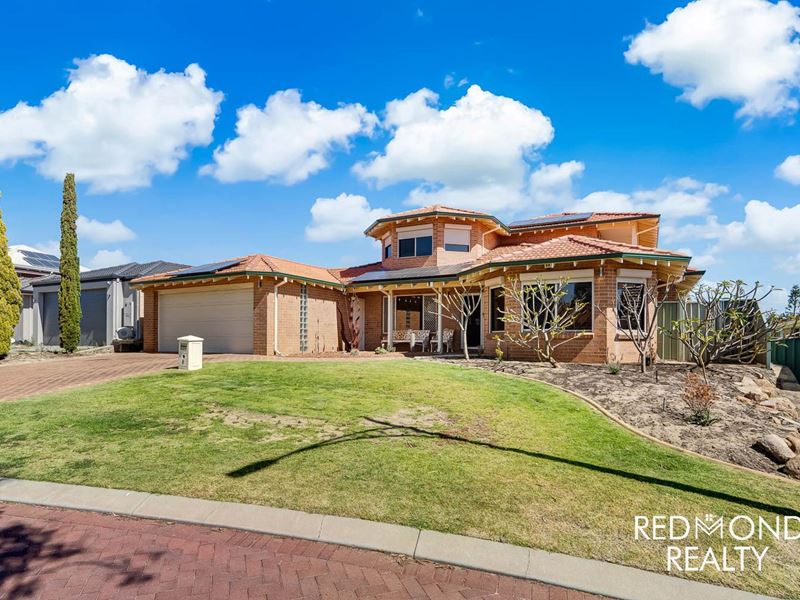 8 Graton Loop, Iluka