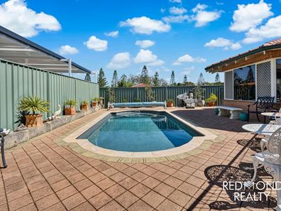 8 Graton Loop, Iluka WA 6028