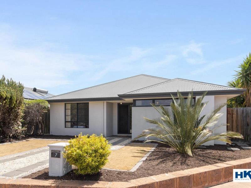 7 Gippsland Way, Ellenbrook WA 6069