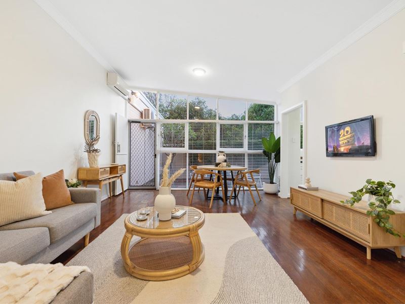 2/52 Saunders Street, Como