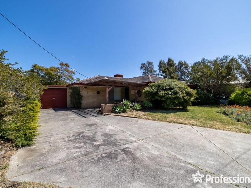 2 Windarra Way, Armadale WA 6112