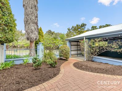 4/5 Doherty Road, Coolbellup WA 6163