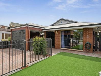 32 Gochean Avenue, Bentley WA 6102