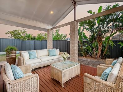 7a Brooksby Street, Melville WA 6156