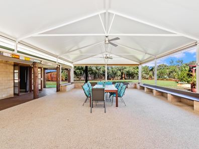 62 Rowe Road, Serpentine WA 6125