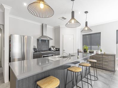 34 Malabar Street, Byford WA 6122