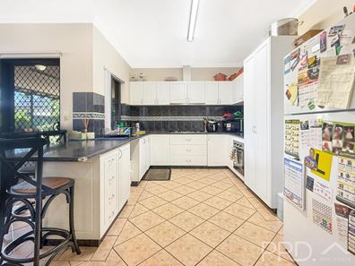 76 Radley Drive, Baynton WA 6714