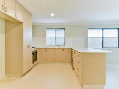 43 Bluebird Street, Wellard WA 6170