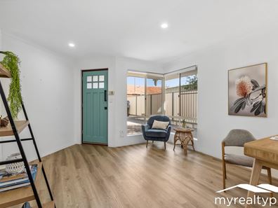 4B Delphine Avenue, Dianella WA 6059