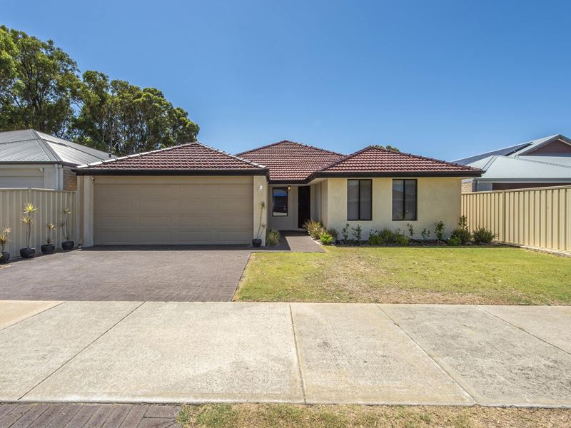 22 Atlin Lane, Secret Harbour