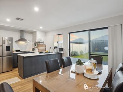 16 Kombu Lane, Eglinton WA 6034