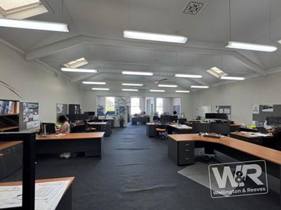 East Side/Level 1, 96-102 Stirling Terrace, Albany WA 6330