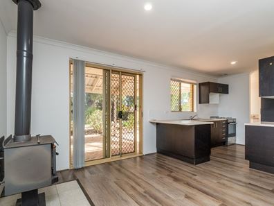 5 Bournan Heights, Parmelia WA 6167